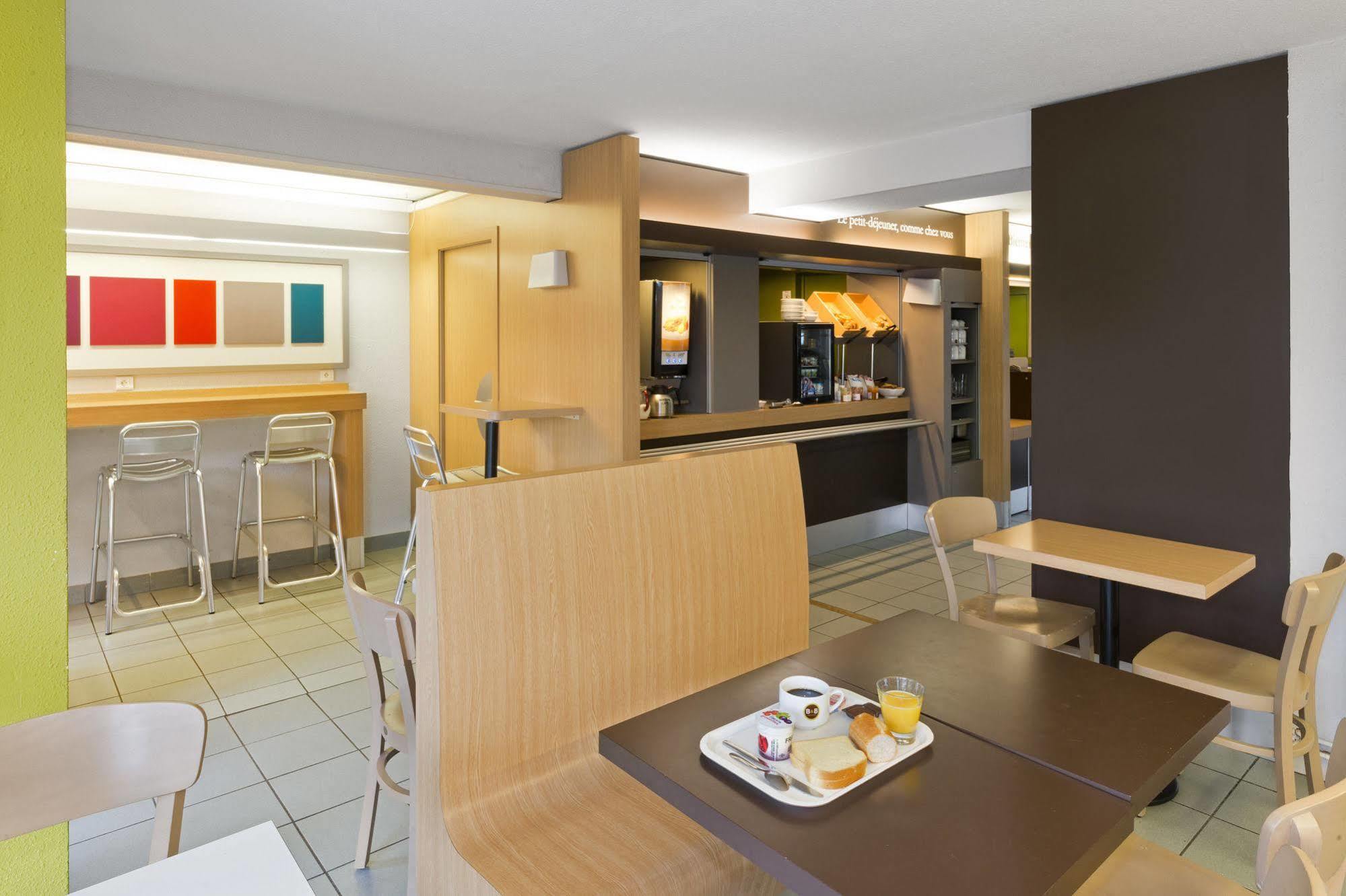 B&B Hotel Morlaix Saint-Martin-des-Champs  Ngoại thất bức ảnh